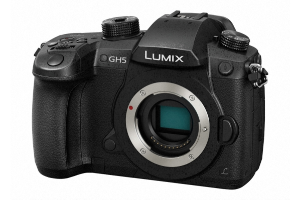 PANASONIC Lumix DC-GH5 Body Systemkamera, 8 cm Display Touchscreen, WLAN