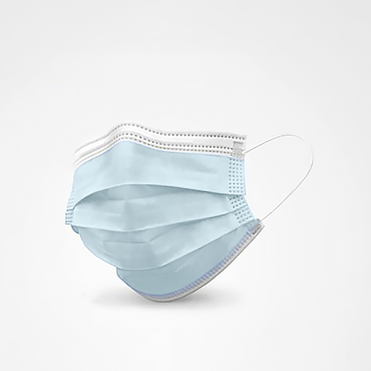 Hellblaue OP-Maske mit weißen elastischen Ohrschlaufen, vor schlichtem weißem Hintergrund.