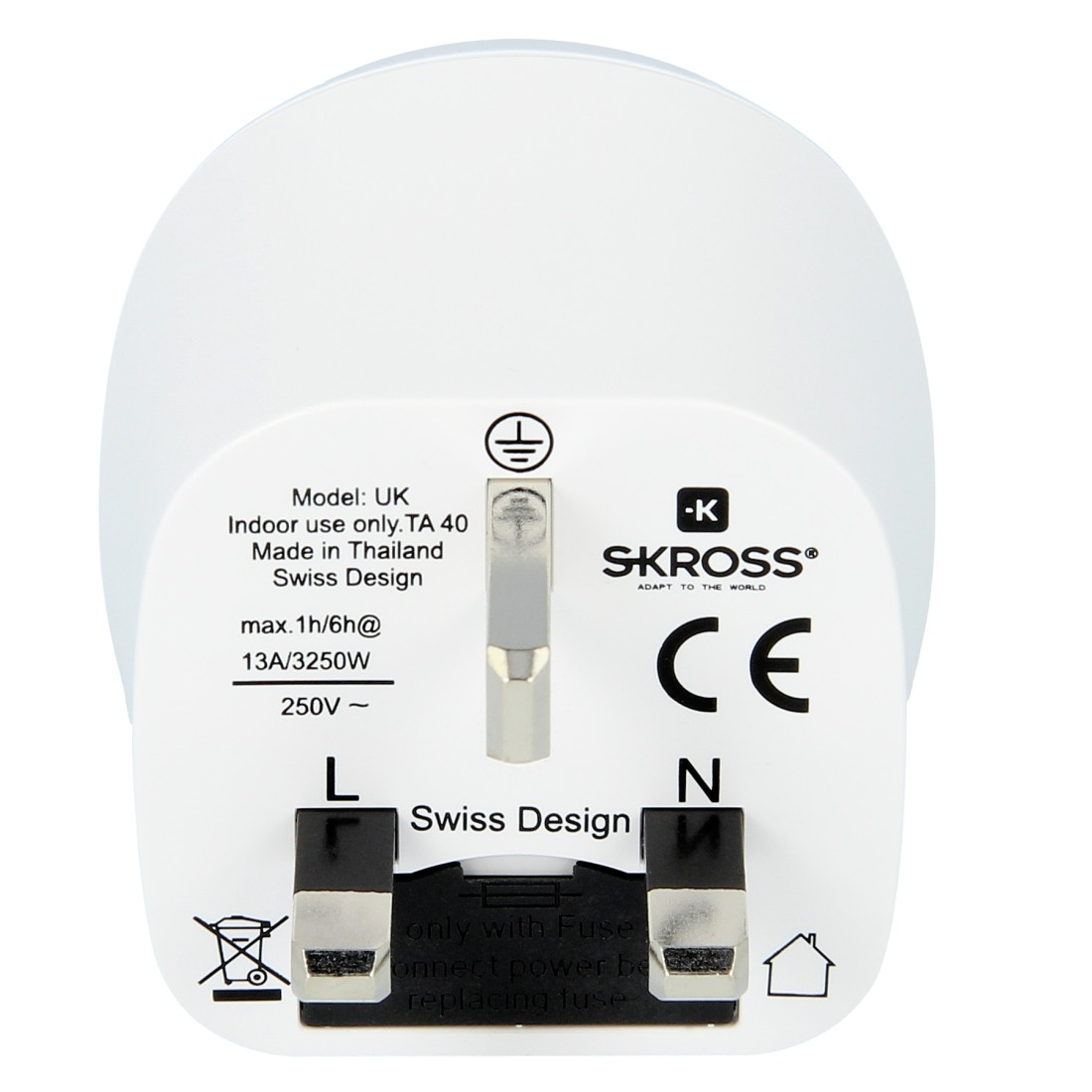 Weißer Adapter mit silbernen Stiften und Text: Modell: UK, Swiss Design. Schwarze L- und N-Anschlüsse.