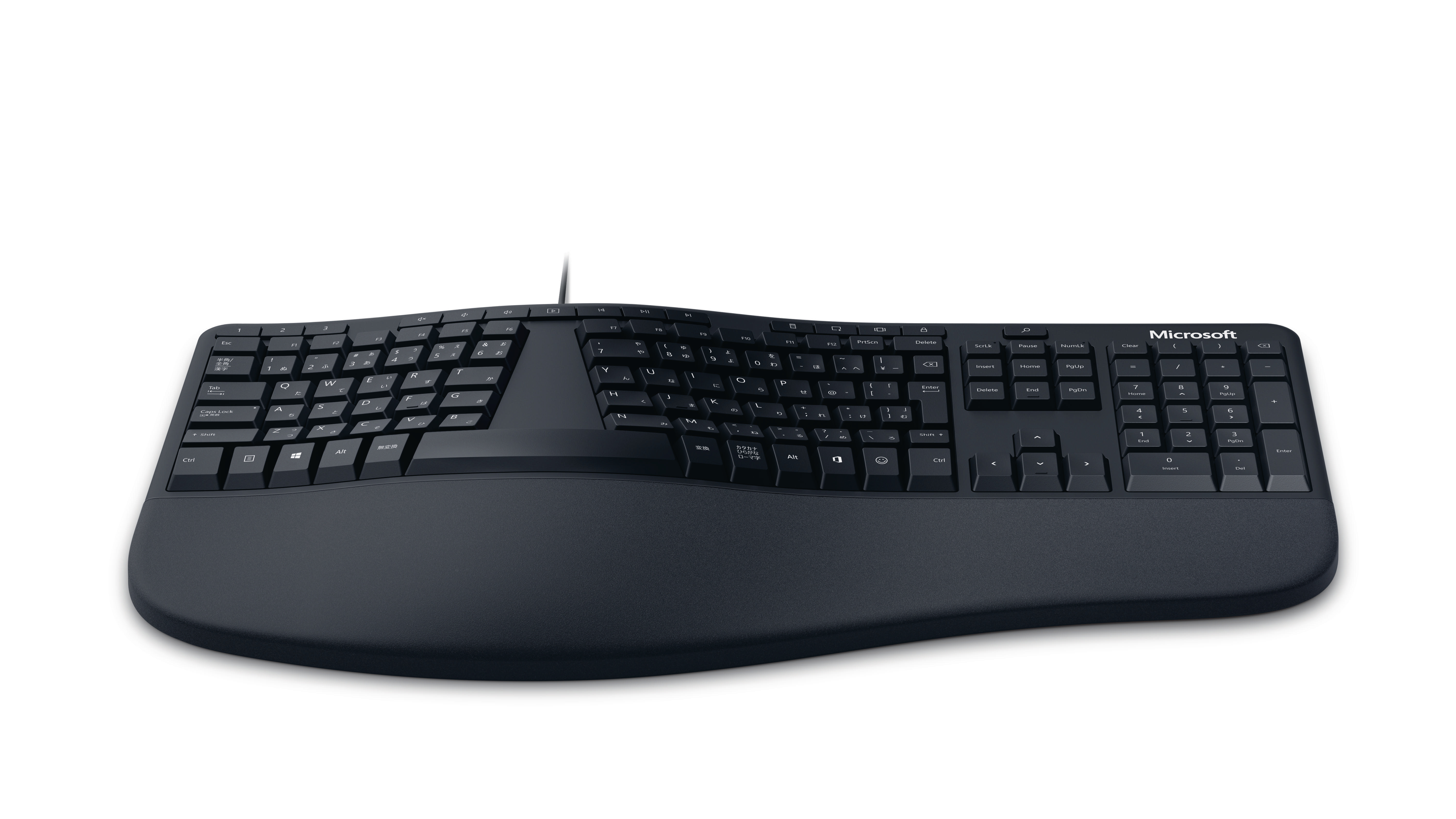 Schwarze ergonomische Microsoft-Tastatur mit geschwungenem Design.