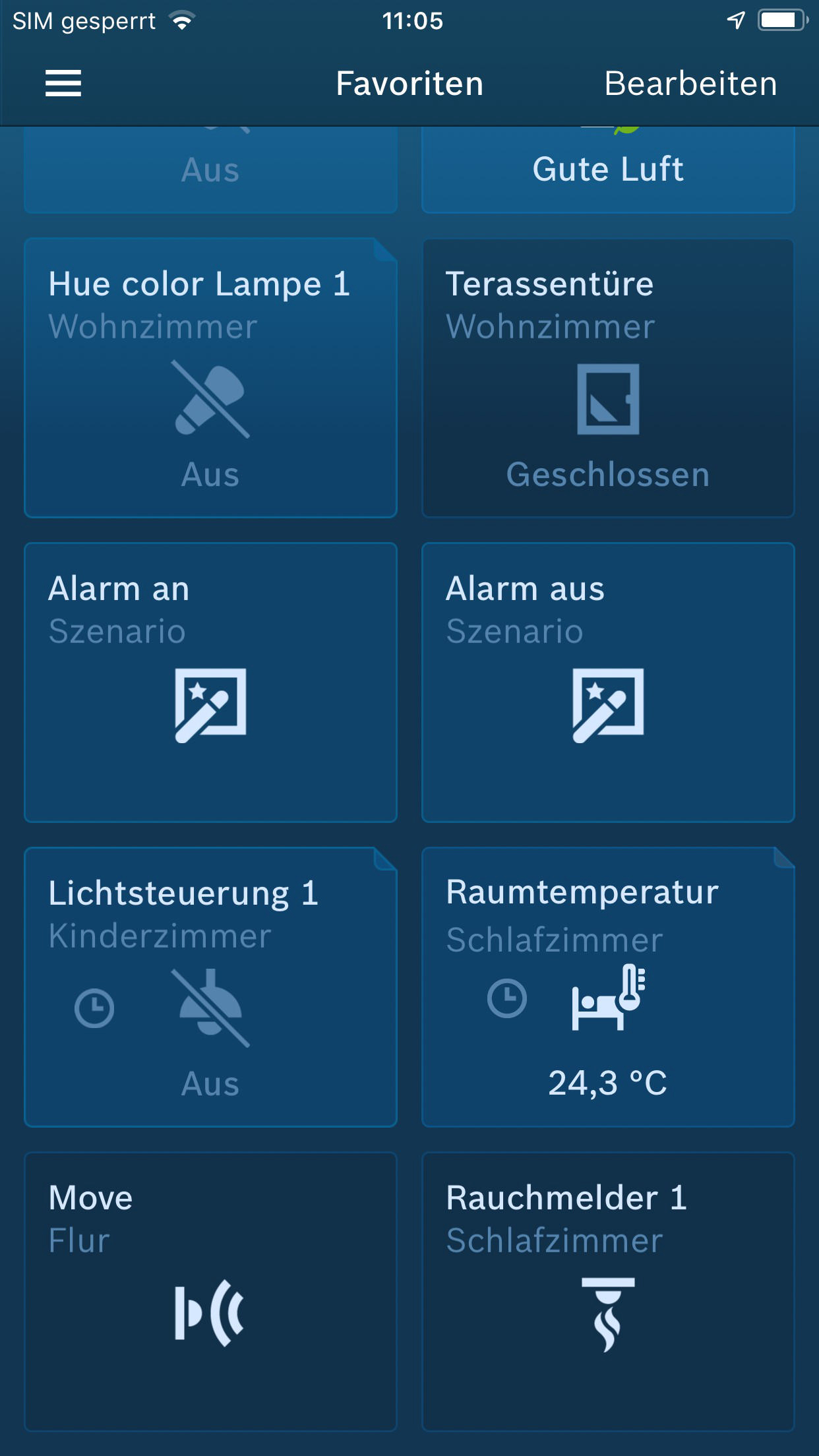 Ein Smartphone-Bildschirm, der eine Smart-Home-App-Oberfläche mit verschiedenen Optionen anzeigt.