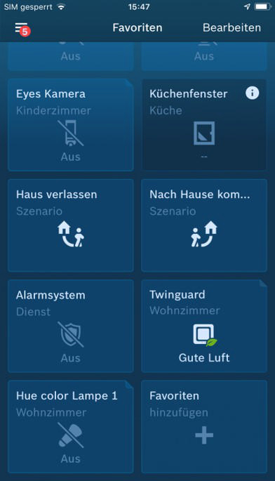 Smartphone-Bildschirm mit App-Optionen: Augen Kamera, Küchenfenster, und andere.