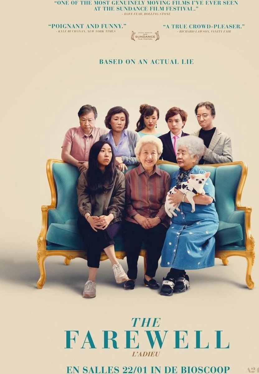 Affiche de film avec un groupe de personnes. Le titre est 'The Farewell', avec un slogan et des crédits.