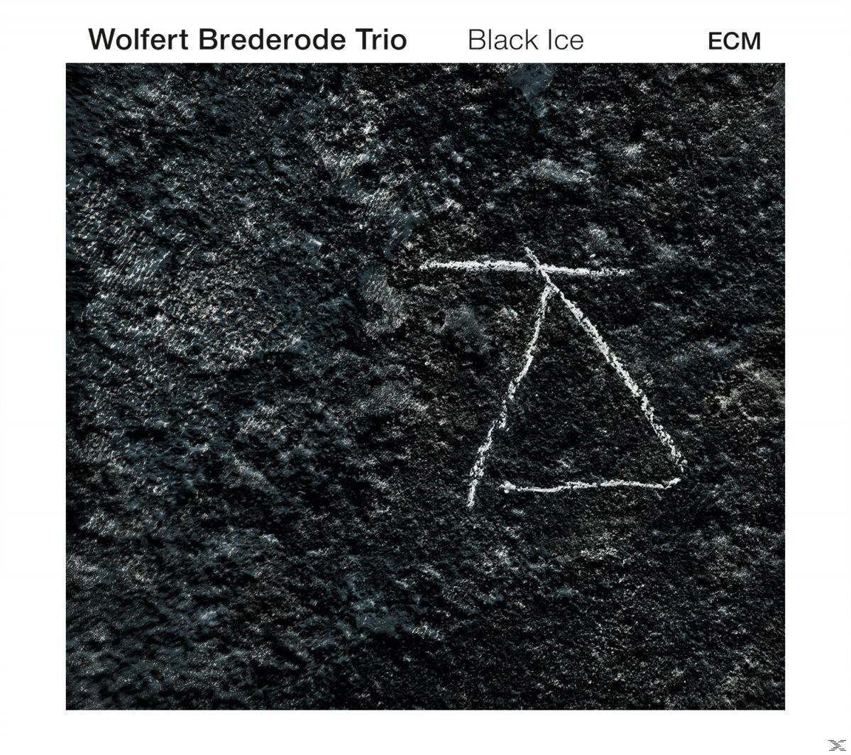 A 'Black Ice' album borítója a Wolfert Brederode Triótól. Fehér háromszög fekete háttéren.