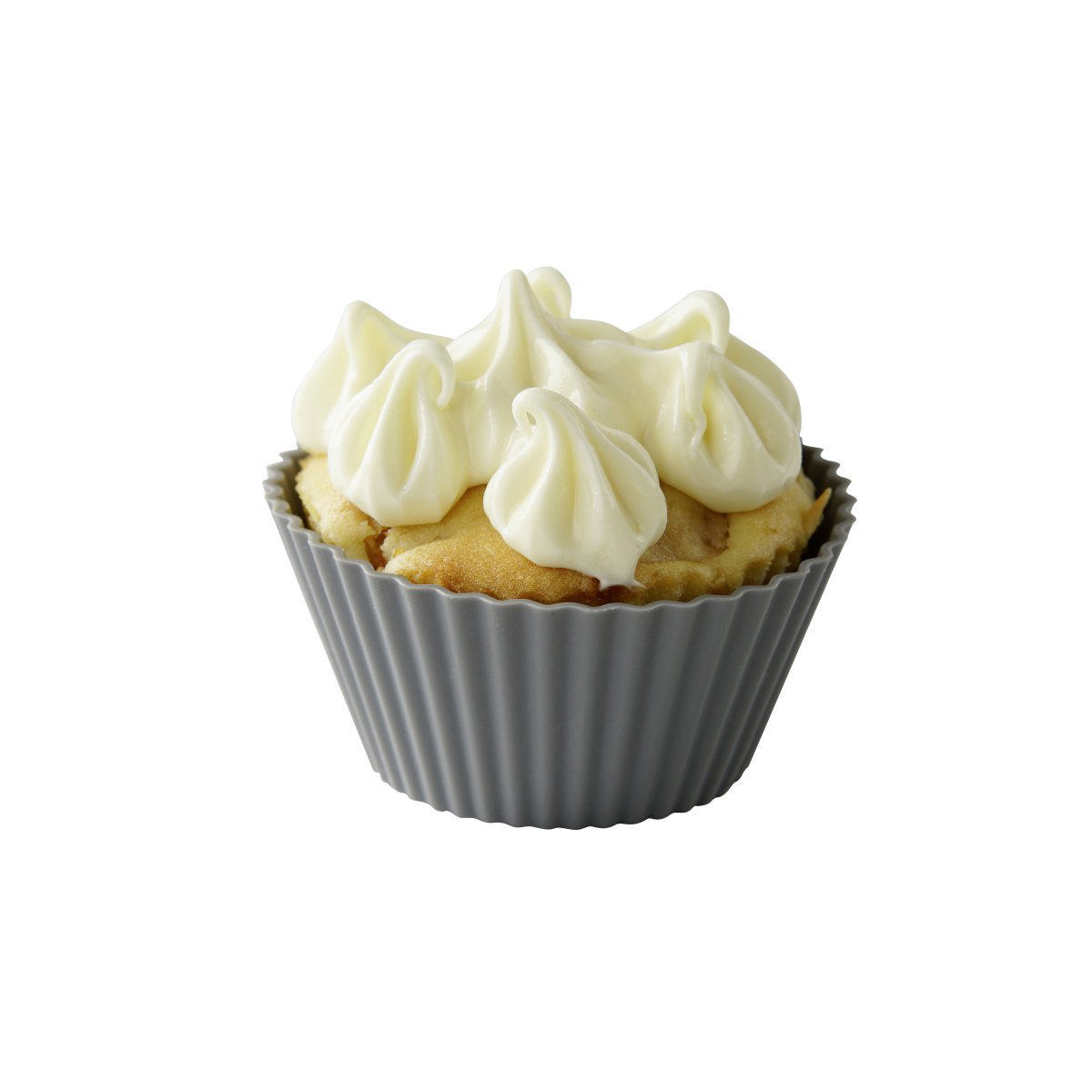 Cupcake in einer grauen Silikontasse, mit weißem Zuckerguss bedeckt.