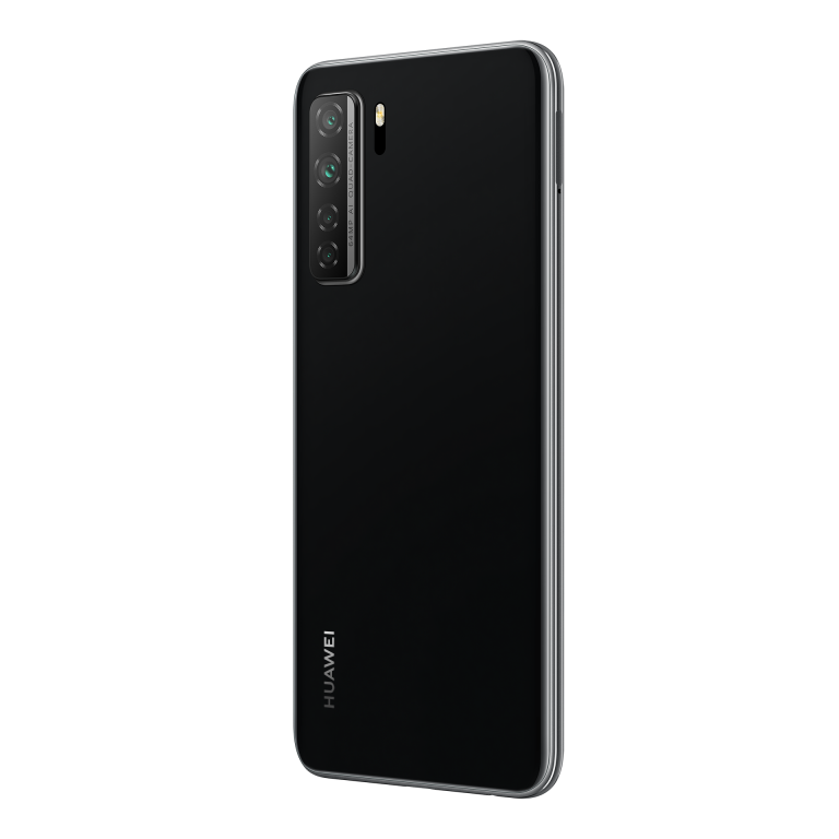 Smartphone negro con triple cámara sobre fondo negro. Logotipo de Huawei.