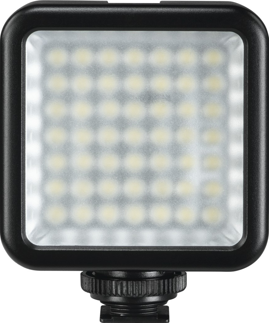 Lumière LED carrée avec cadre noir. Fond blanc.