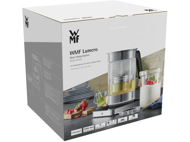 WMF Lumeo dobozos vízforraló, üvegkannával és kiegészítőkkel egy asztalon, plusz gyümölcsök.