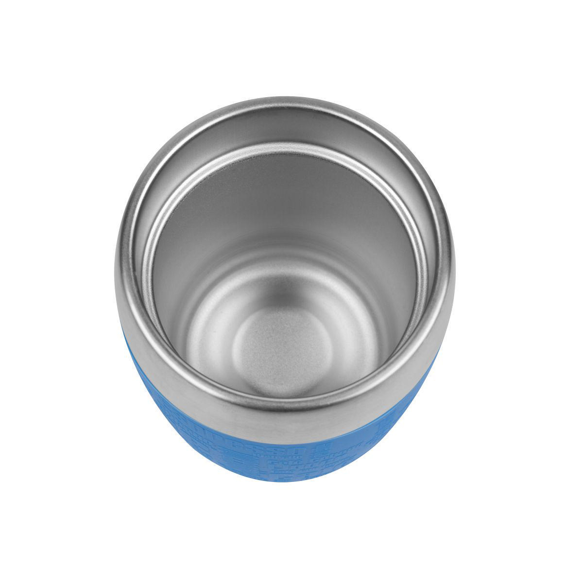 Draufsicht auf einen silbernen und blauen isolierten Becher. Leerer Innenraum.