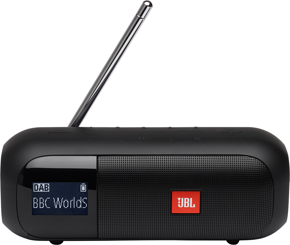Radio JBL nera con un piccolo schermo che mostra 'BBC World', con un'antenna.