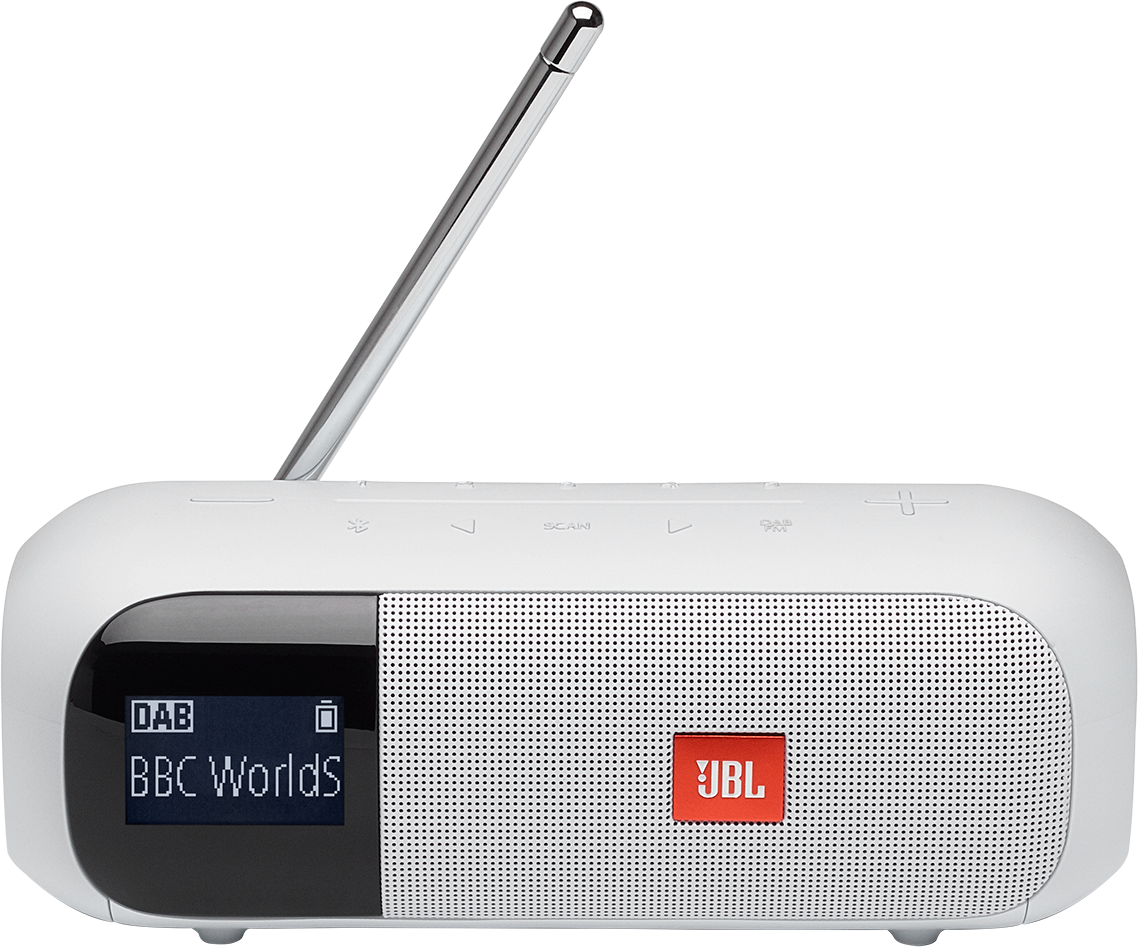 Una radio JBL bianca e nera con antenna estesa, uno schermo che mostra 'BBC World'.