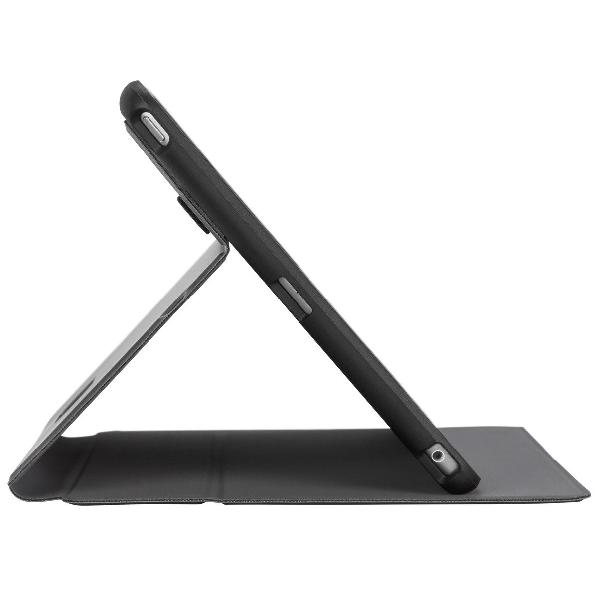 Tableta negra con funda, apoyada, mostrando vista lateral y funda abierta.