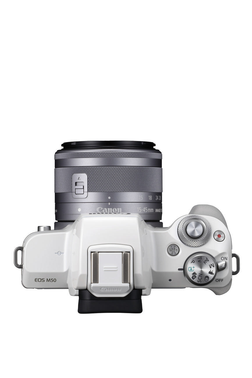 CANON EOS M50 Kit Systemkamera mit Objektiv 15-45 mm, 7,5 cm Display Touchscreen, WLAN