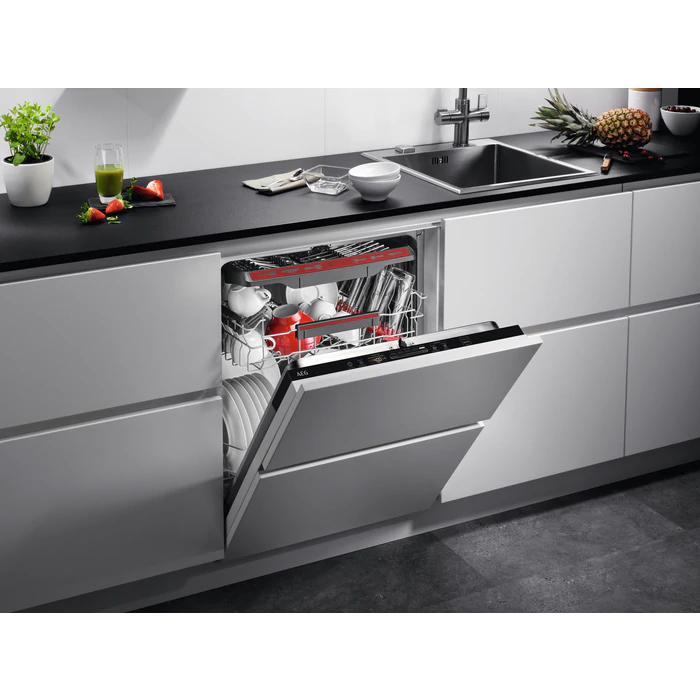 AEG FSE72527P Beépíthető keskeny mosogatógép, Quickselect kezelőpanel, MaxiFlex fiók, 10 teríték, AirDry