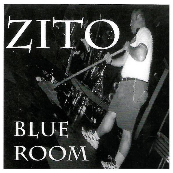 Schwarz-weißes Albumcover von 'ZITO BLUE ROOM' mit einem Mann, der einen Stock hält.