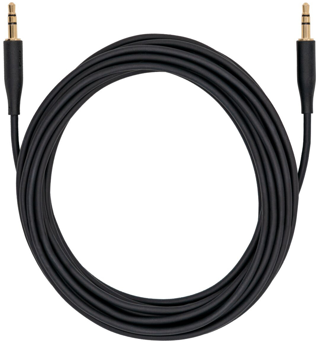 Schwarzes Audiokabel mit goldenen Steckern. Das Kabel ist aufgerollt.
