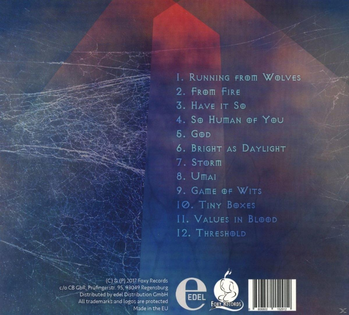 Albumcover mit Titelliste, geometrischem Design und Logos des Labels. Dunkelblau und Rot dominieren.