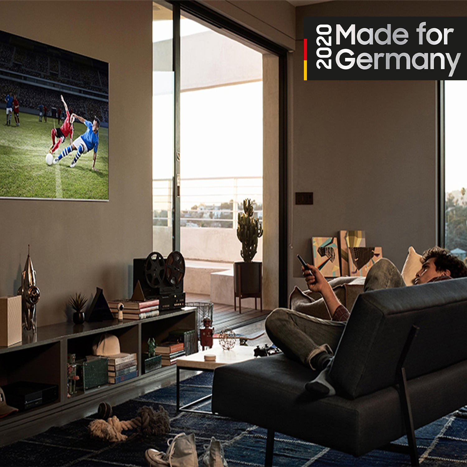SAMSUNG GQ55Q82T QLED TV (Flat, 55 Zoll / 138 cm, UHD 4K, SMART TV)