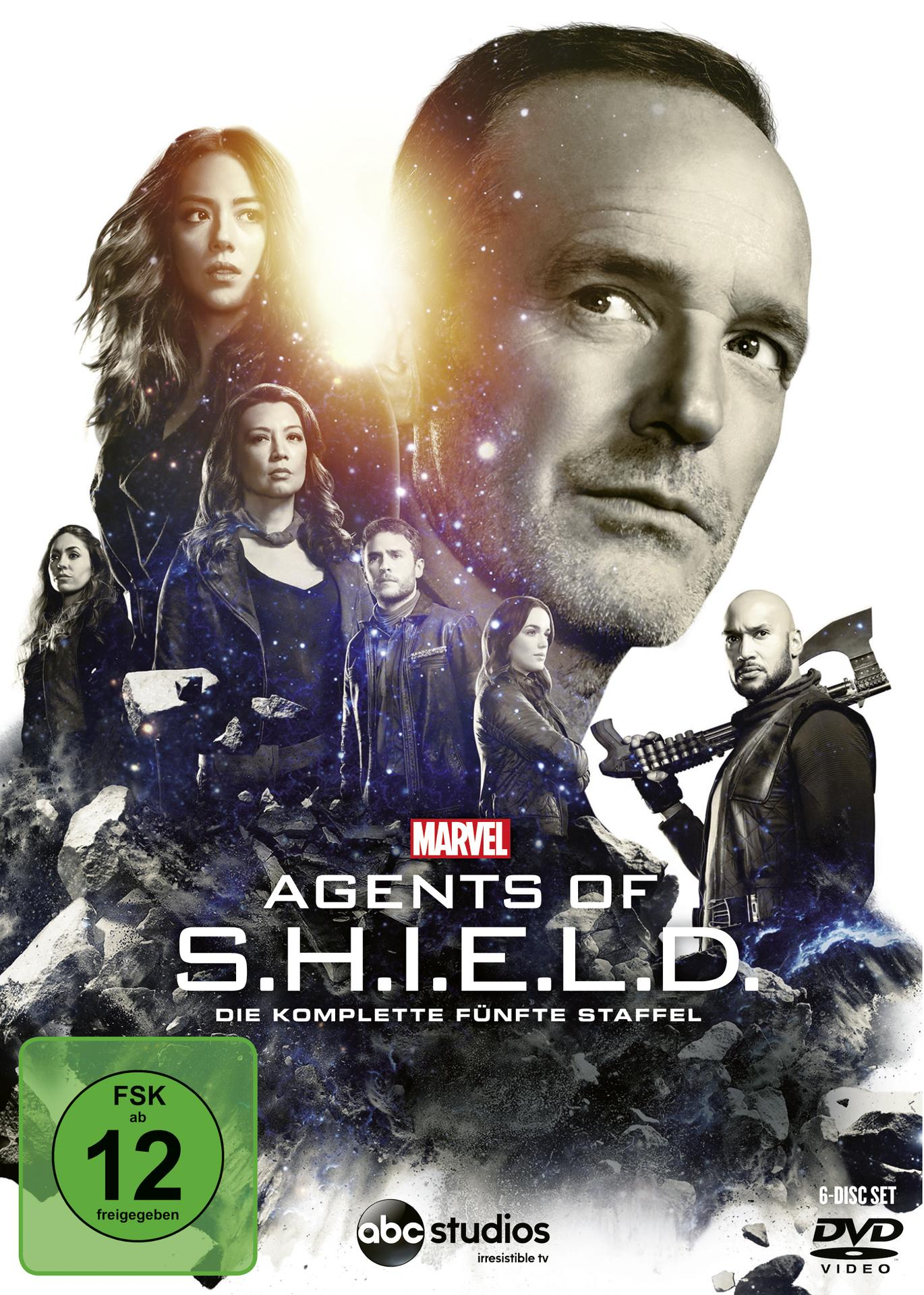 DVD-Cover für Agents of S.H.I.E.L.D. mit Gesichtern der Schauspieler, Text und einem grünen Logo.