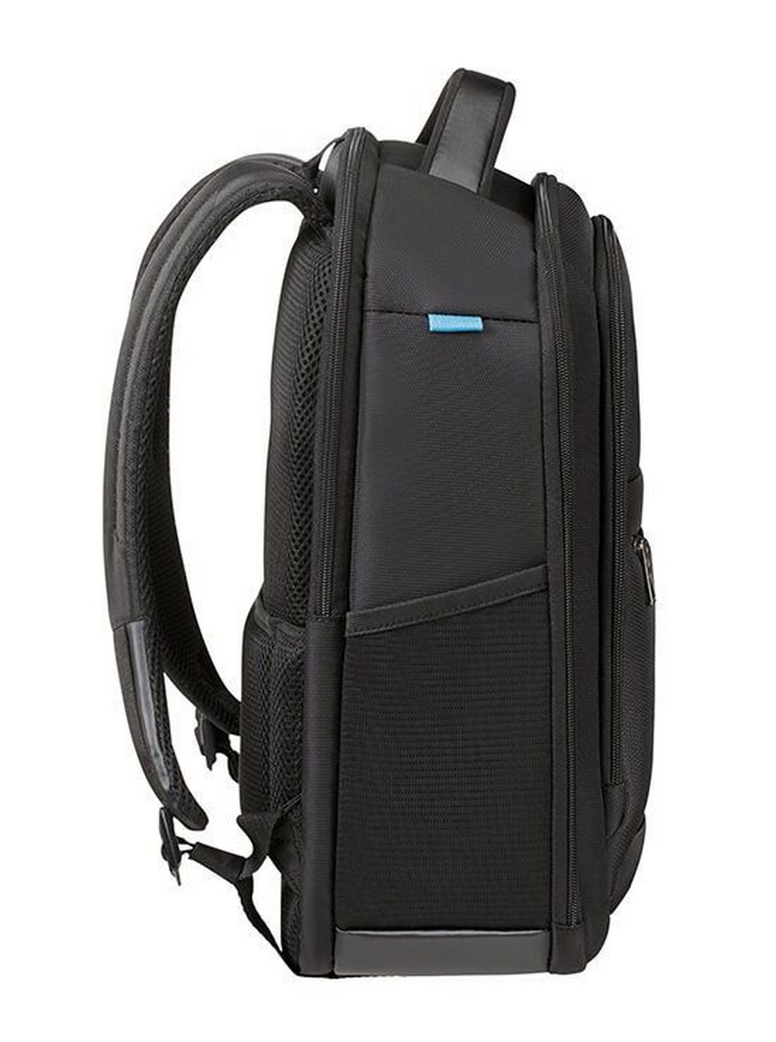 Mochila negra con bolsillo lateral y correas ajustables sobre un fondo liso.