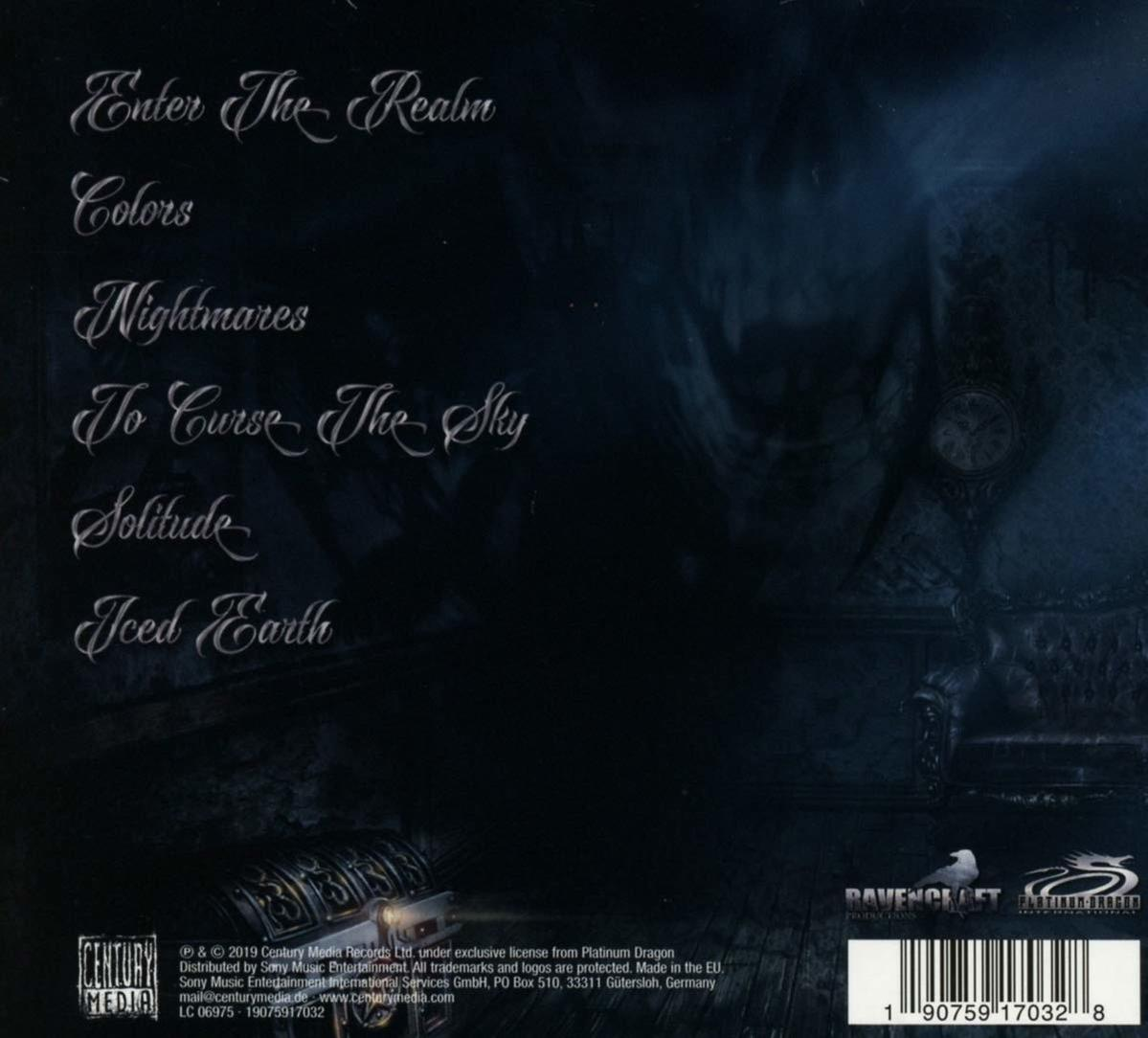 Album borítója, hátlap. Sötét háttér fehér betűtípussal a dalok neveivel. Szoba illusztrációja is.