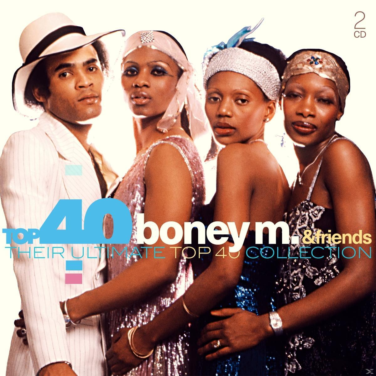 Pochette de l'album Boney M. avec quatre personnes en tenues disco colorées, posant ensemble.