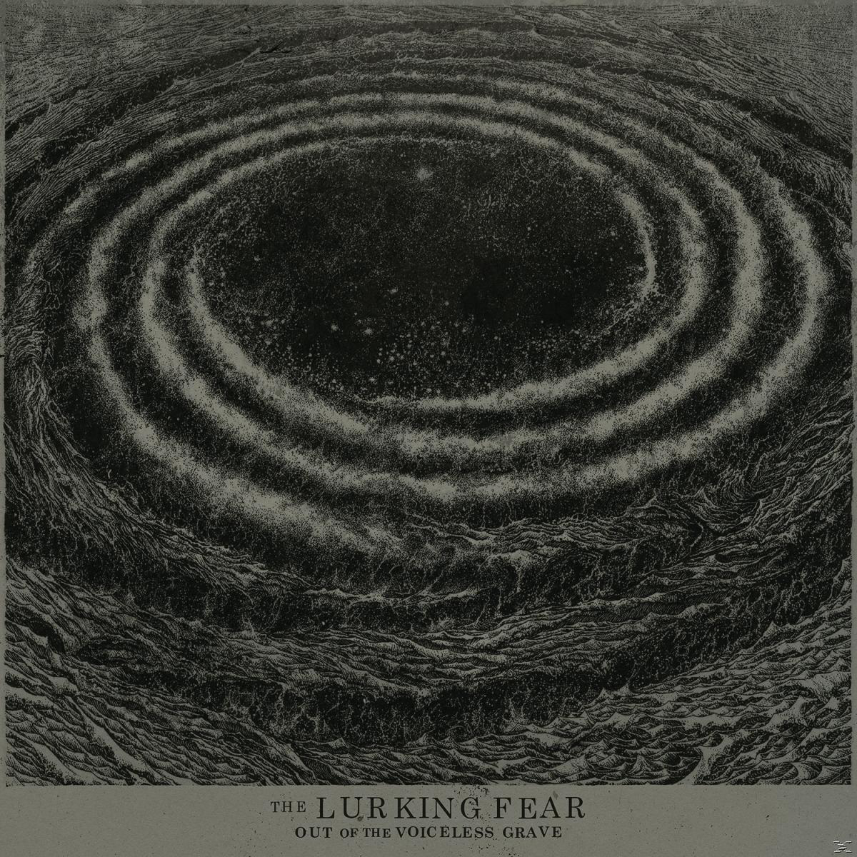Dunkle, wirbelnde Wirbelgrafik. Albumcover für The Lurking Fear, Out of the Voiceless Grave.