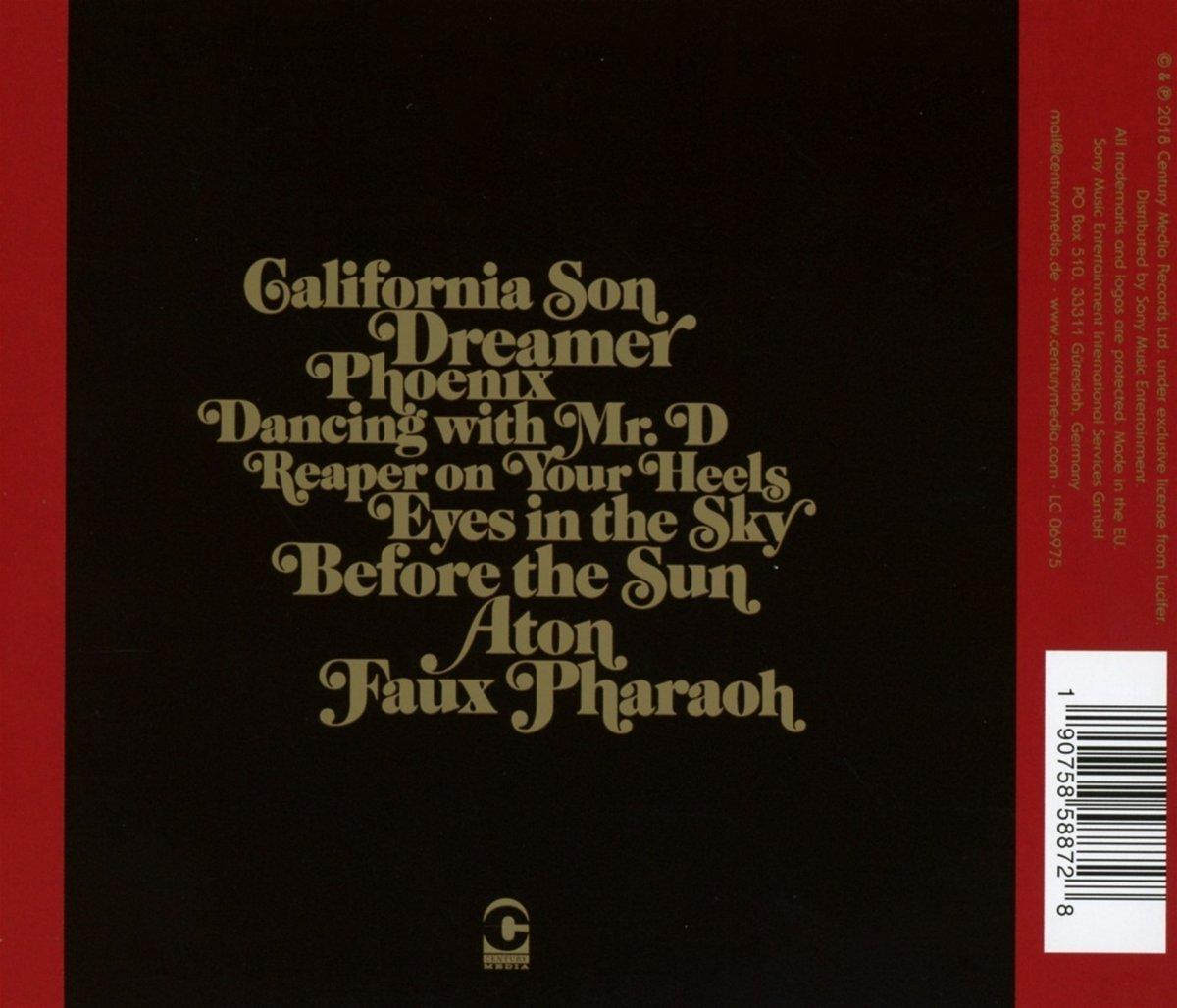 Album-Rückseite mit Songtiteln. Schwarzer Hintergrund, goldener Text. Enthält Urheber- und Lizenzinformationen.