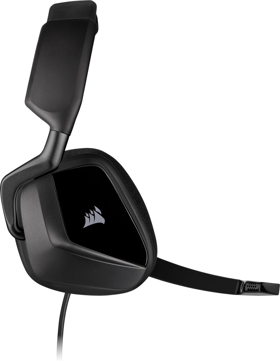Zwarte Corsair gaming headset op een witte achtergrond. De headset heeft een microfoon en een draad. Het Corsair-logo is zichtbaar.
