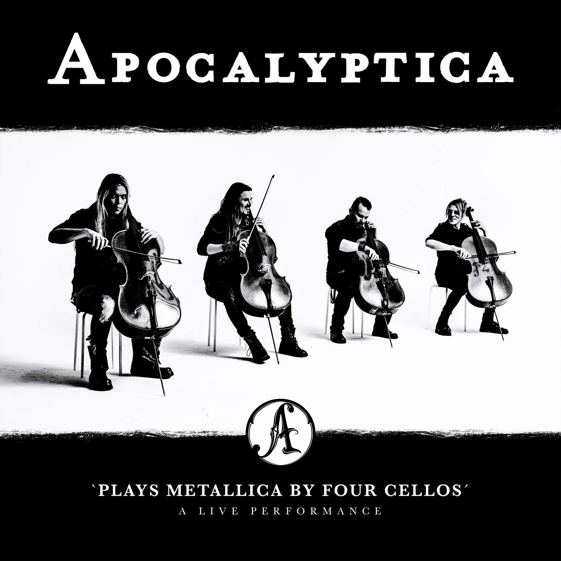 Pochette d'album : Quatre violoncellistes jouant, avec un logo et le texte 'Apocalyptica plays Metallica'.