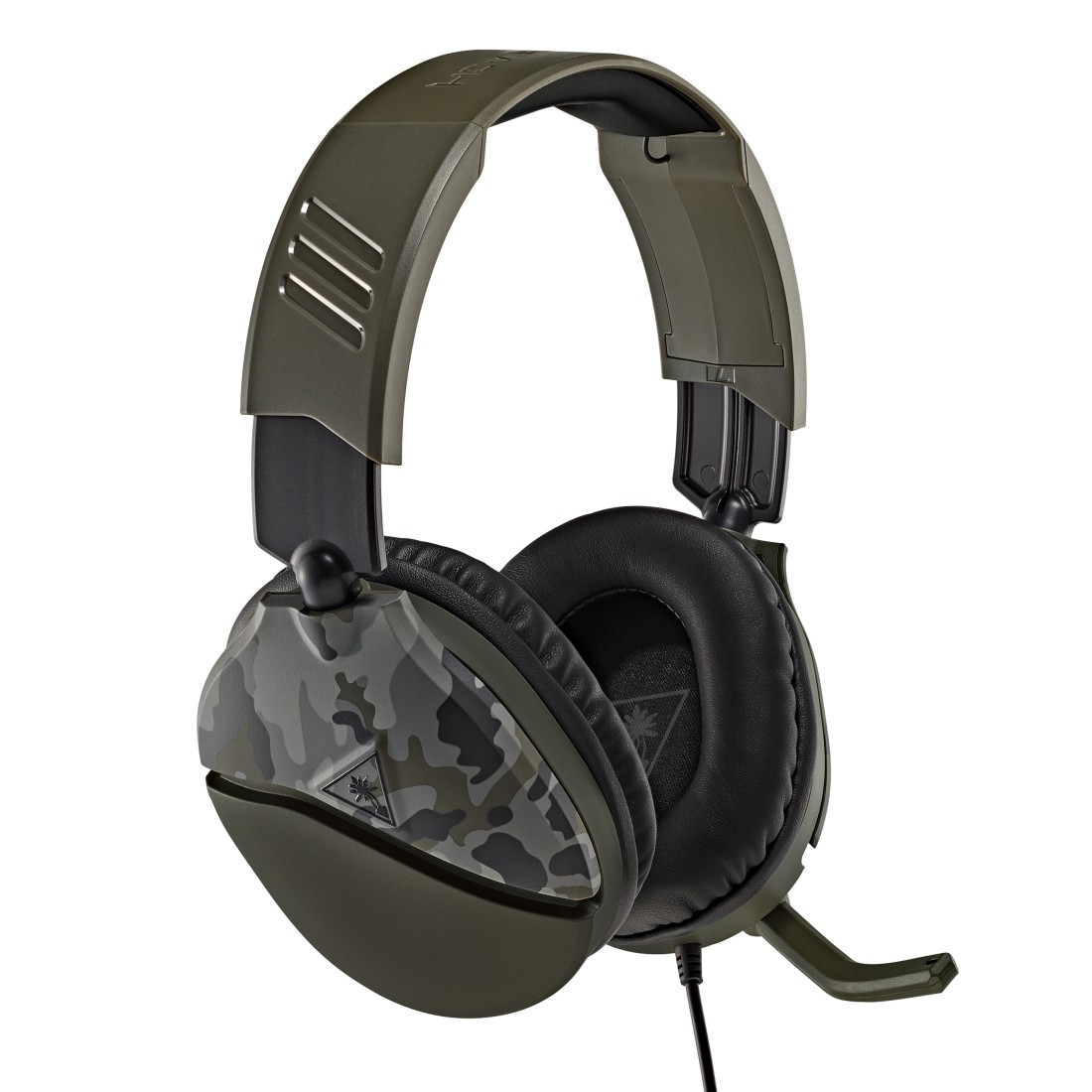 Grünes und schwarzes Headset auf weißem Hintergrund. Tarnmuster auf der Ohrmuschel.
