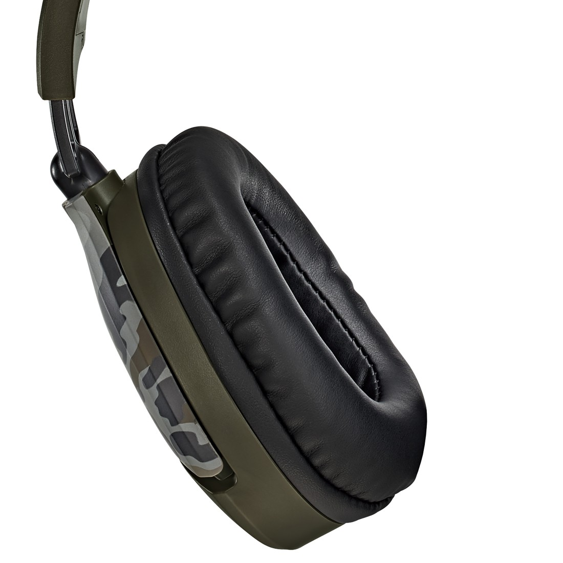 Nahaufnahme eines Gaming-Headsets, Tarnmuster auf der Ohrmuschel.