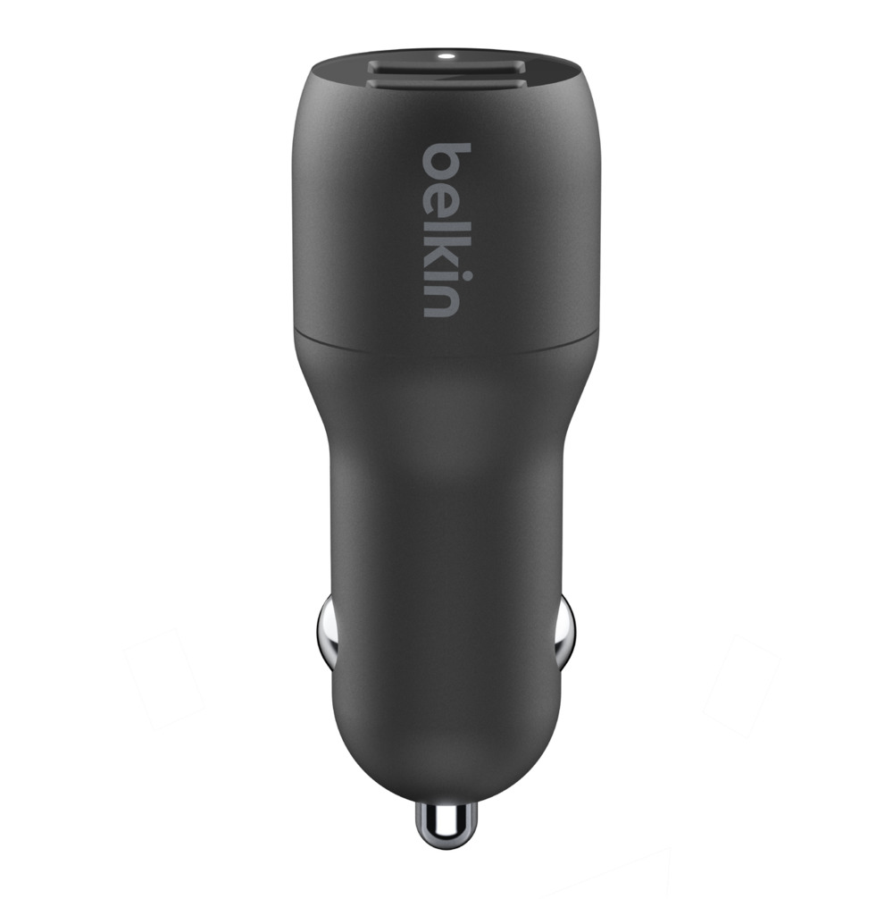 Siyah Belkin araç şarj cihazı, Belkin logosu ve bir USB bağlantı noktası olan silindirik şekil.