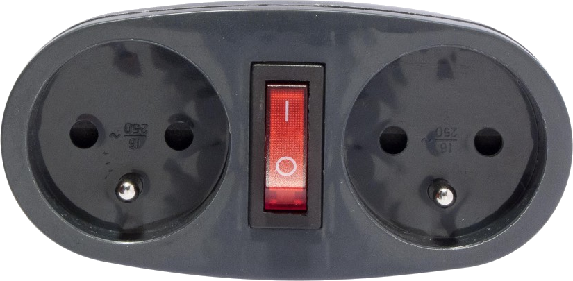 Grijze stroomadapter met twee stopcontacten, een rode schakelaar en een zwarte rand, geïsoleerd op wit.