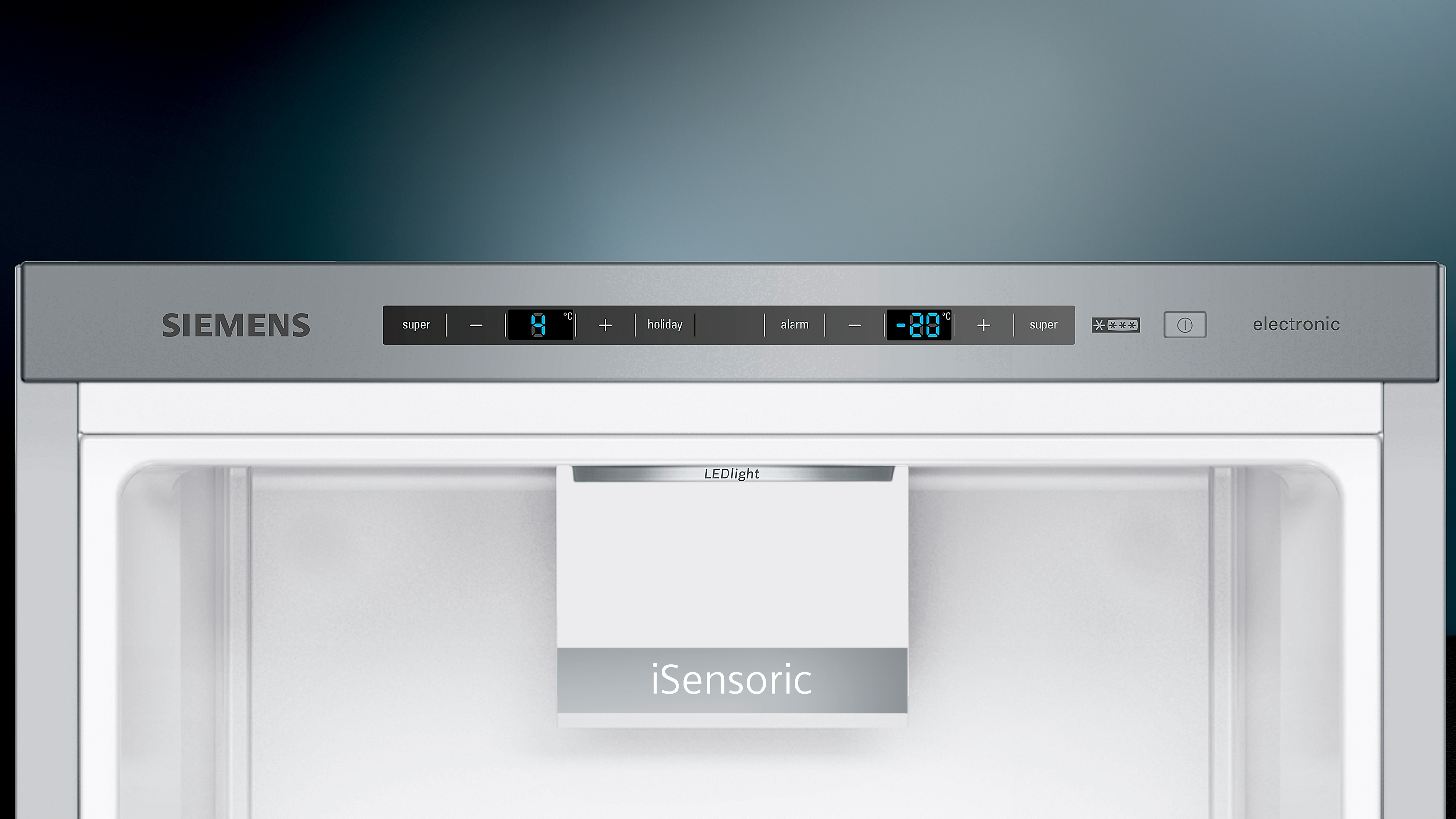Ein Kühlschrank-Bedienfeld mit Temperatureinstellungen und dem Markennamen Siemens, mit weißem Innenraum.