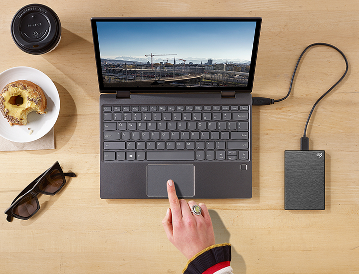 SEAGATE STHN1000405 1TB BACKUPPLUS SLIM  Festplatte, 1 TB HDD, 2,5 Zoll, extern, Grau