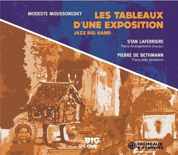 Couverture d'album avec illustration de bâtiments et texte en orange et blanc.