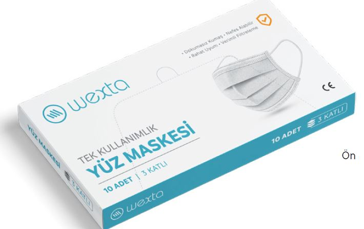 Ambalaj üzerinde beyaz bir maske bulunan bir kutu yüz maskesi.