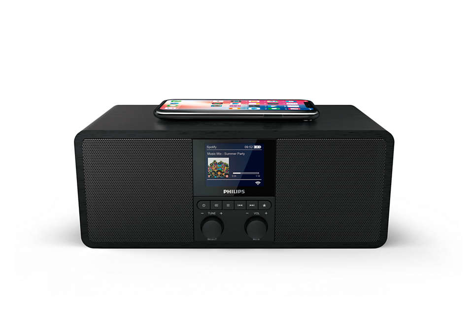 Schwarzes Philips-Radio mit Bildschirm, Telefon obenauf. Weißer Hintergrund, Knöpfe sichtbar.