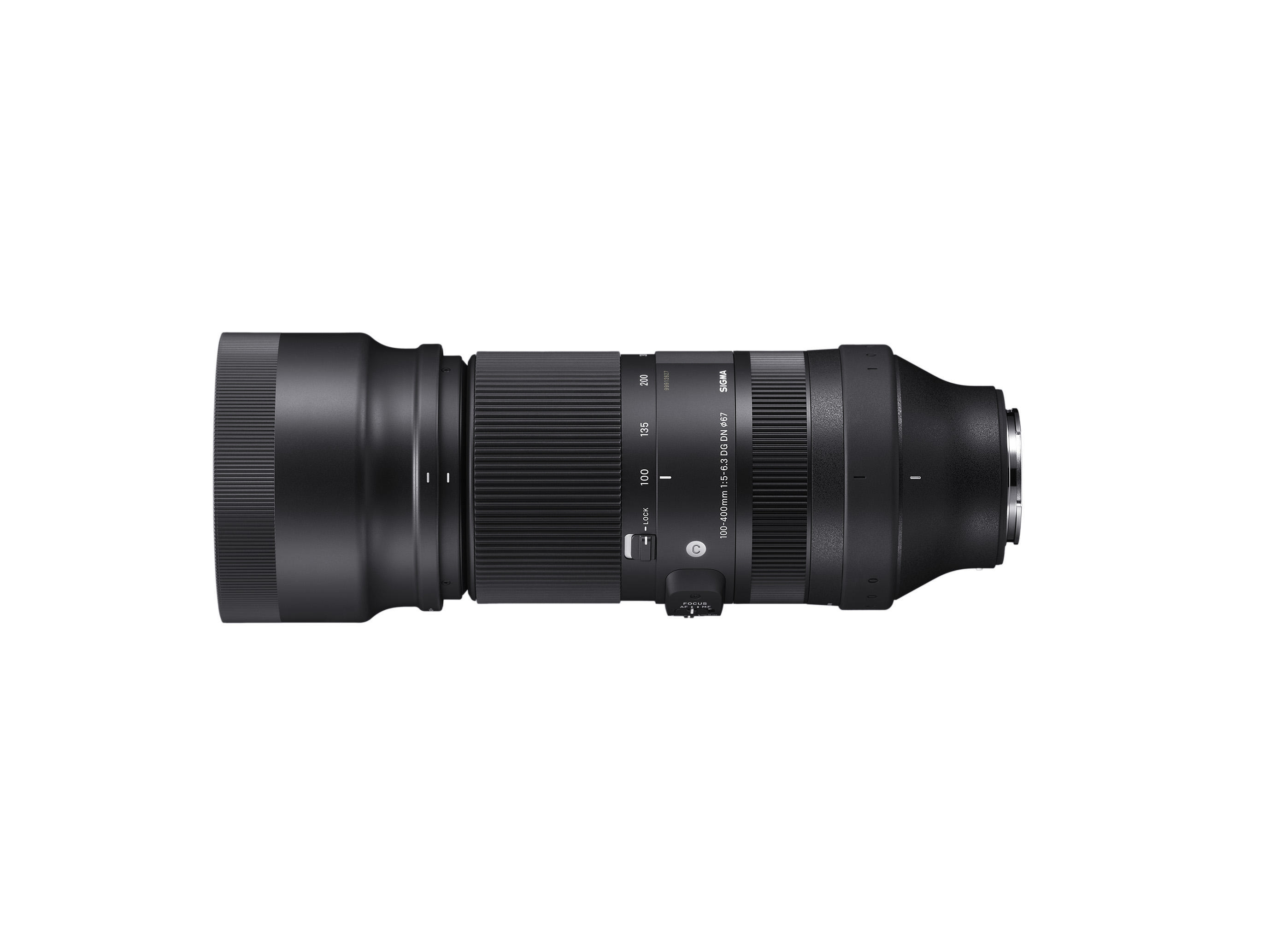 Sigma 100-300mm f/4 DG DN Objektiv, schwarz, Seitenansicht.
