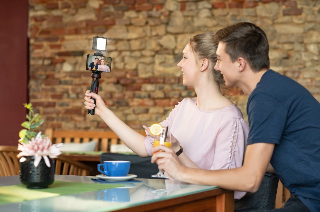 HAMA Tripod met Bluetooth ontspanner Solid II 21B (4007249046352)