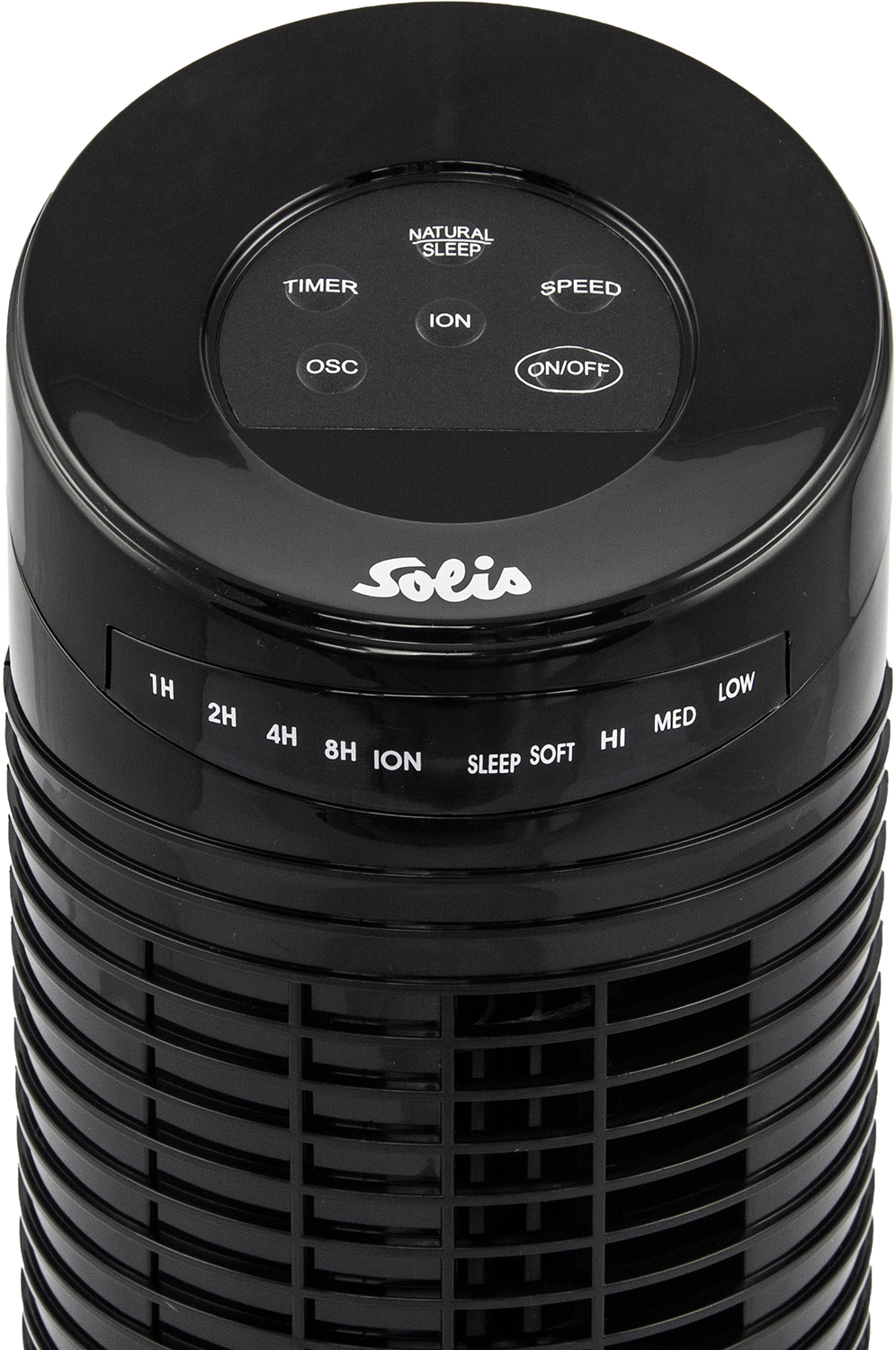 Un purificateur d'air Solis noir avec des boutons de commande. Les boutons comprennent la minuterie, la vitesse et marche/arrêt. Le corps a un design de grille.