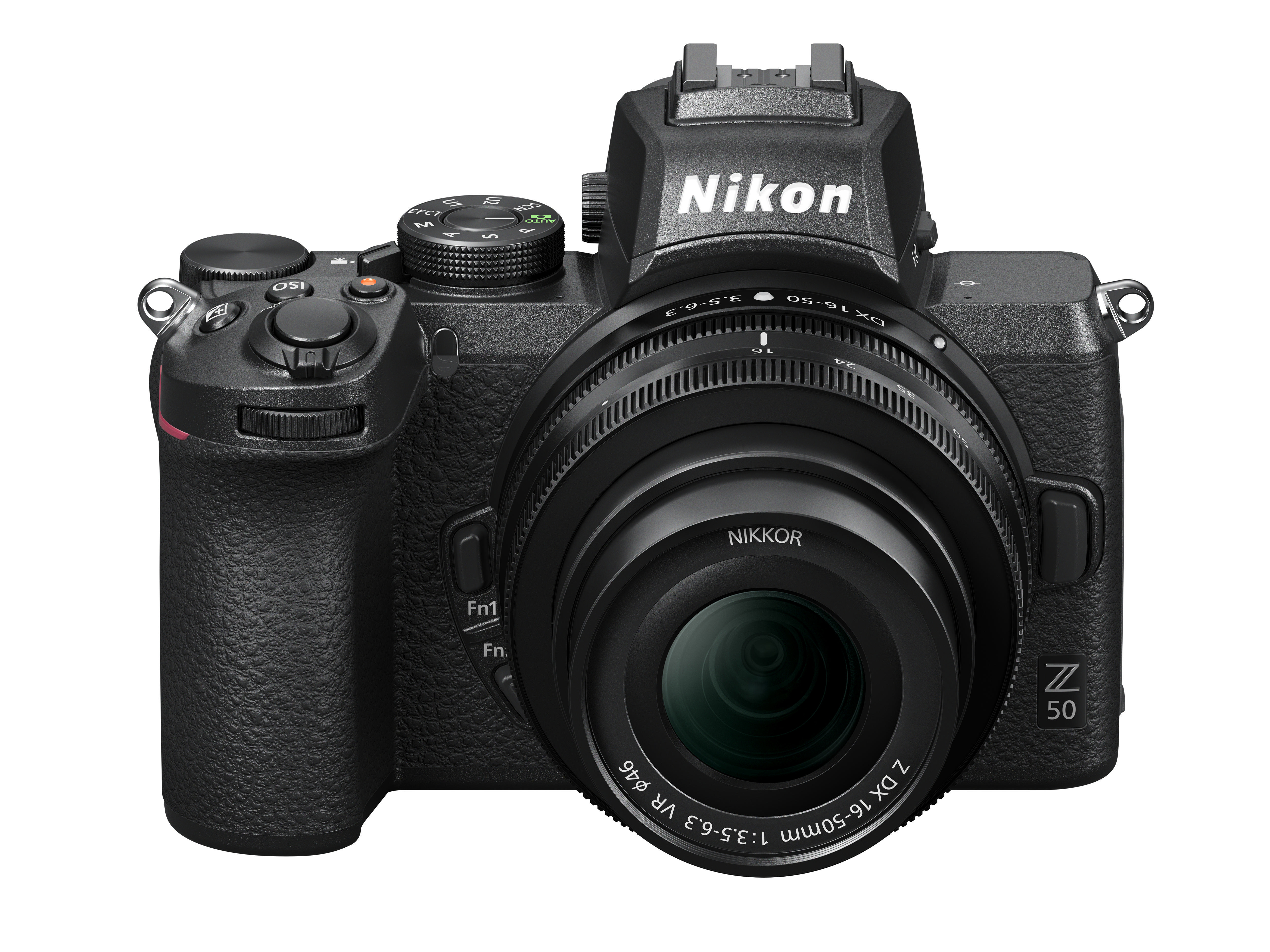 Eine schwarze Nikon Z 50 Kamera mit Objektiv, von vorne betrachtet.