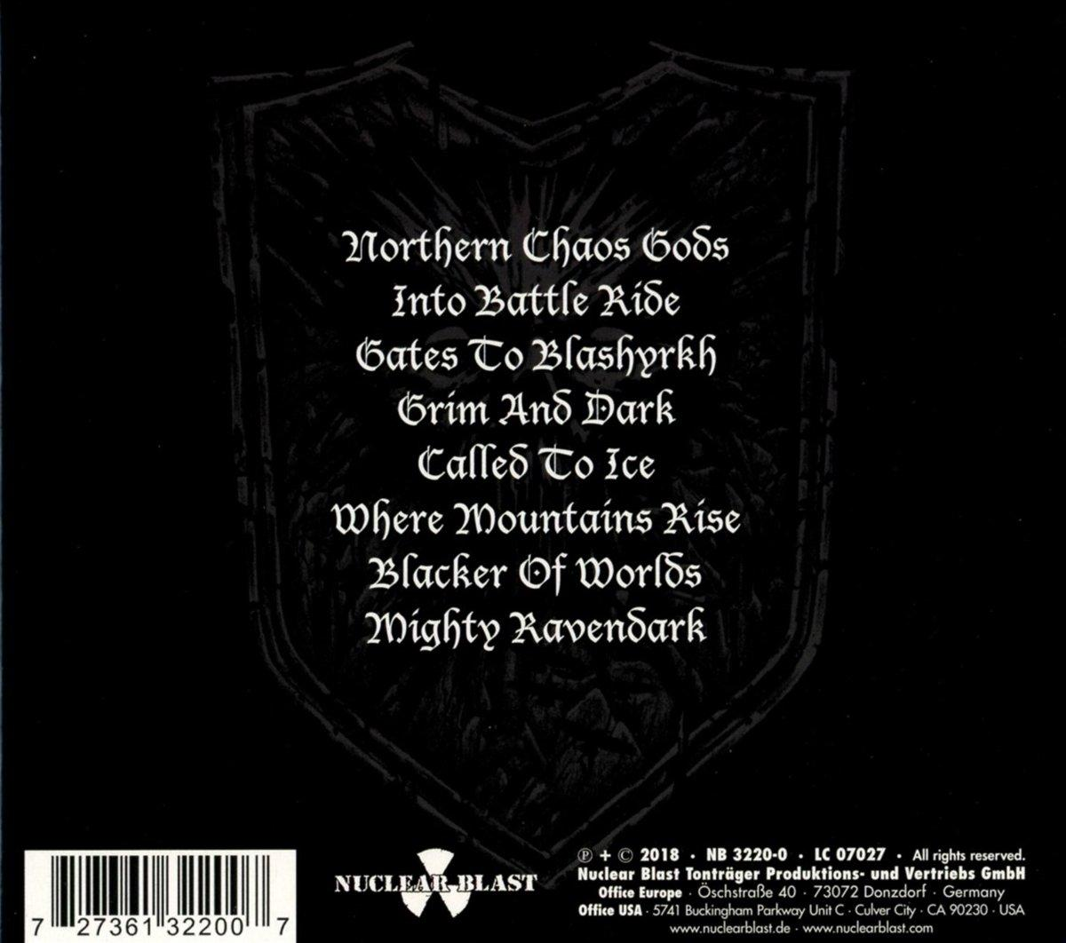 CD-Rückseite mit Songtiteln in weißer Schrift auf schwarzem Schildhintergrund.