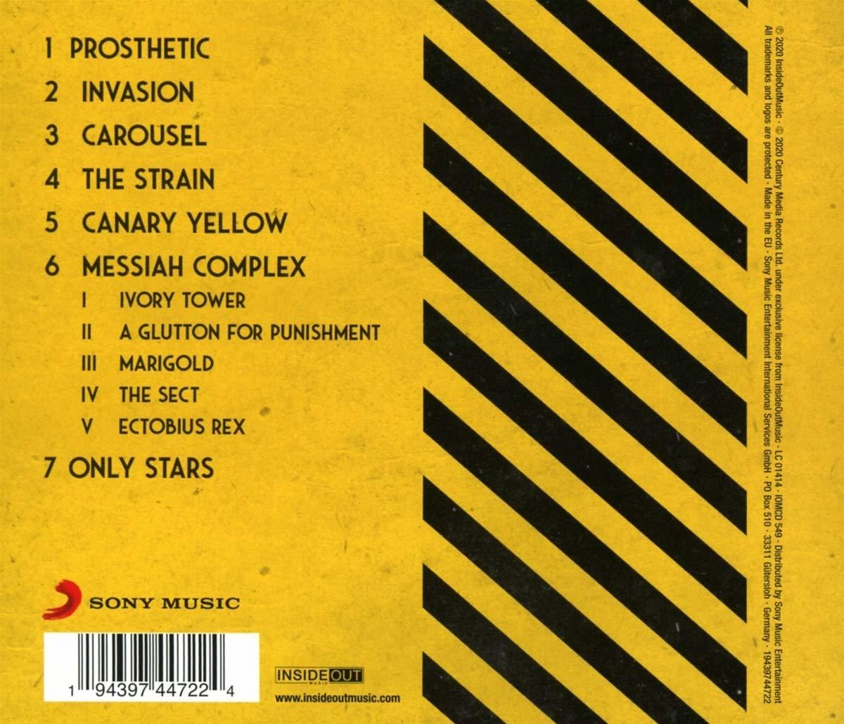 Ein CD-Cover mit Titelliste und Sony Music-Logo, mit gelben und schwarzen Streifen.