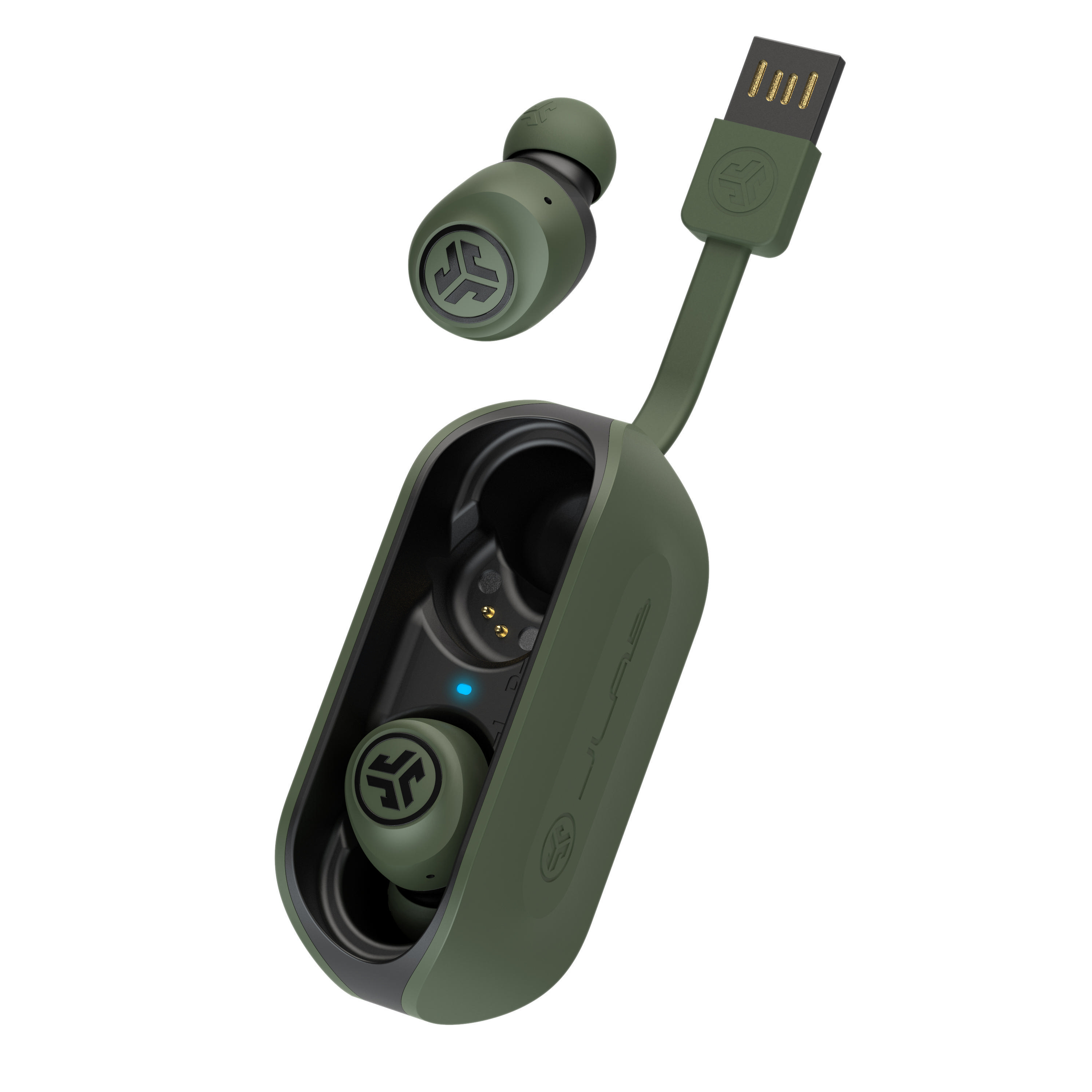 Olivgrüne kabellose Ohrhörer und Ladeetui mit USB-A-Stecker.