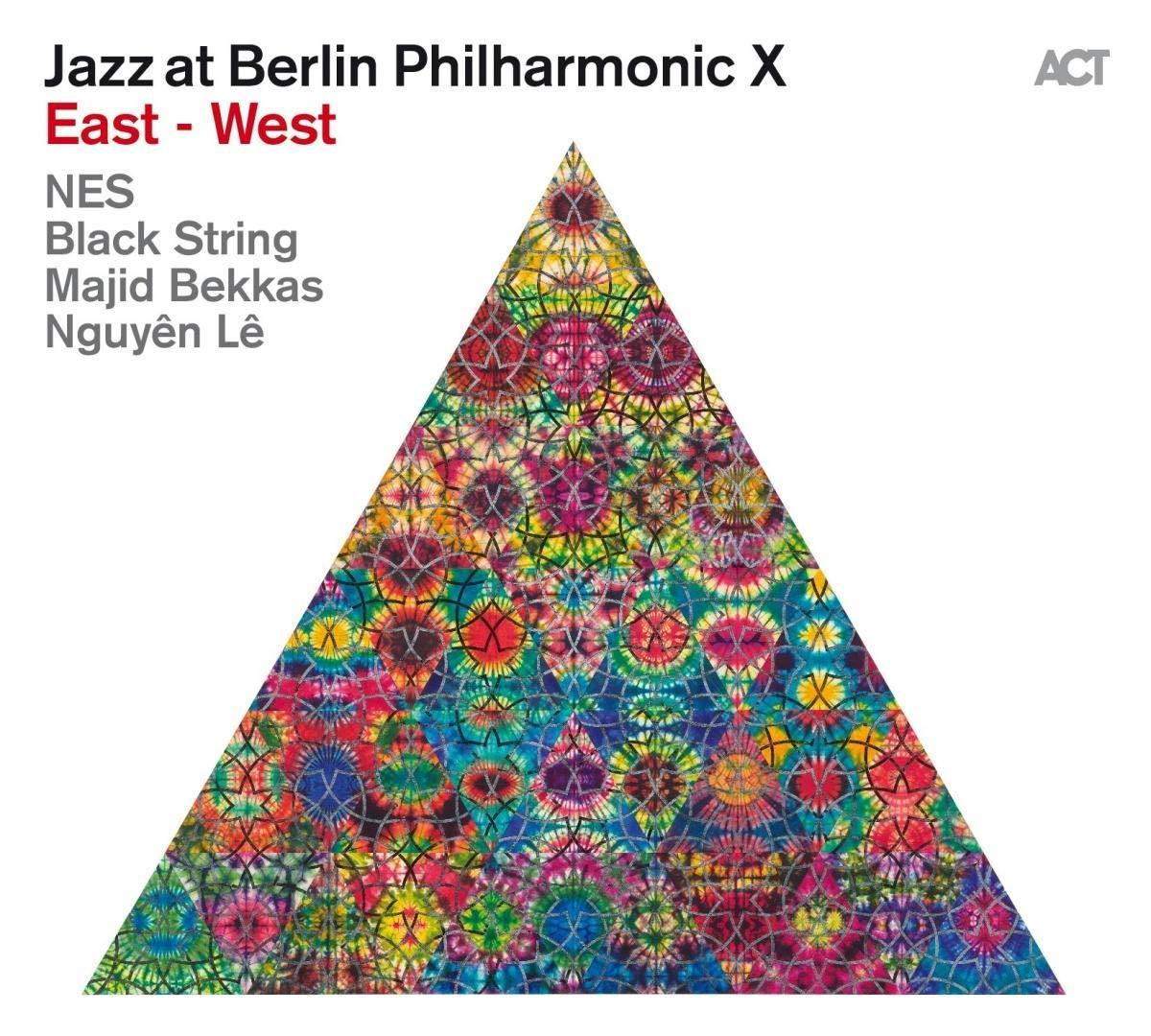 Albumcover für Jazz at Berlin Philharmonic X mit einem bunten Dreieck.