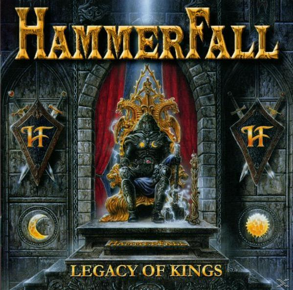 HammerFall album borító. Egy király trónon ül pajzsok és kardok között, egy kastélyban.