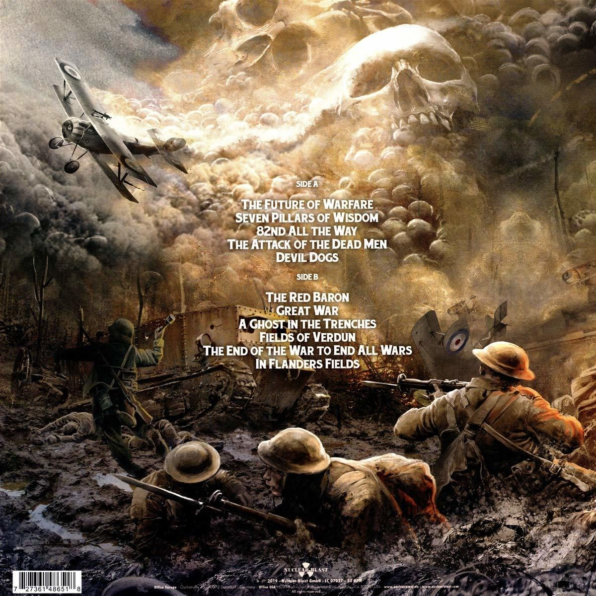 Albumcover mit Kriegsszene. Soldaten, Doppeldecker, Totenköpfe und Titelliste auf dunklem Hintergrund.
