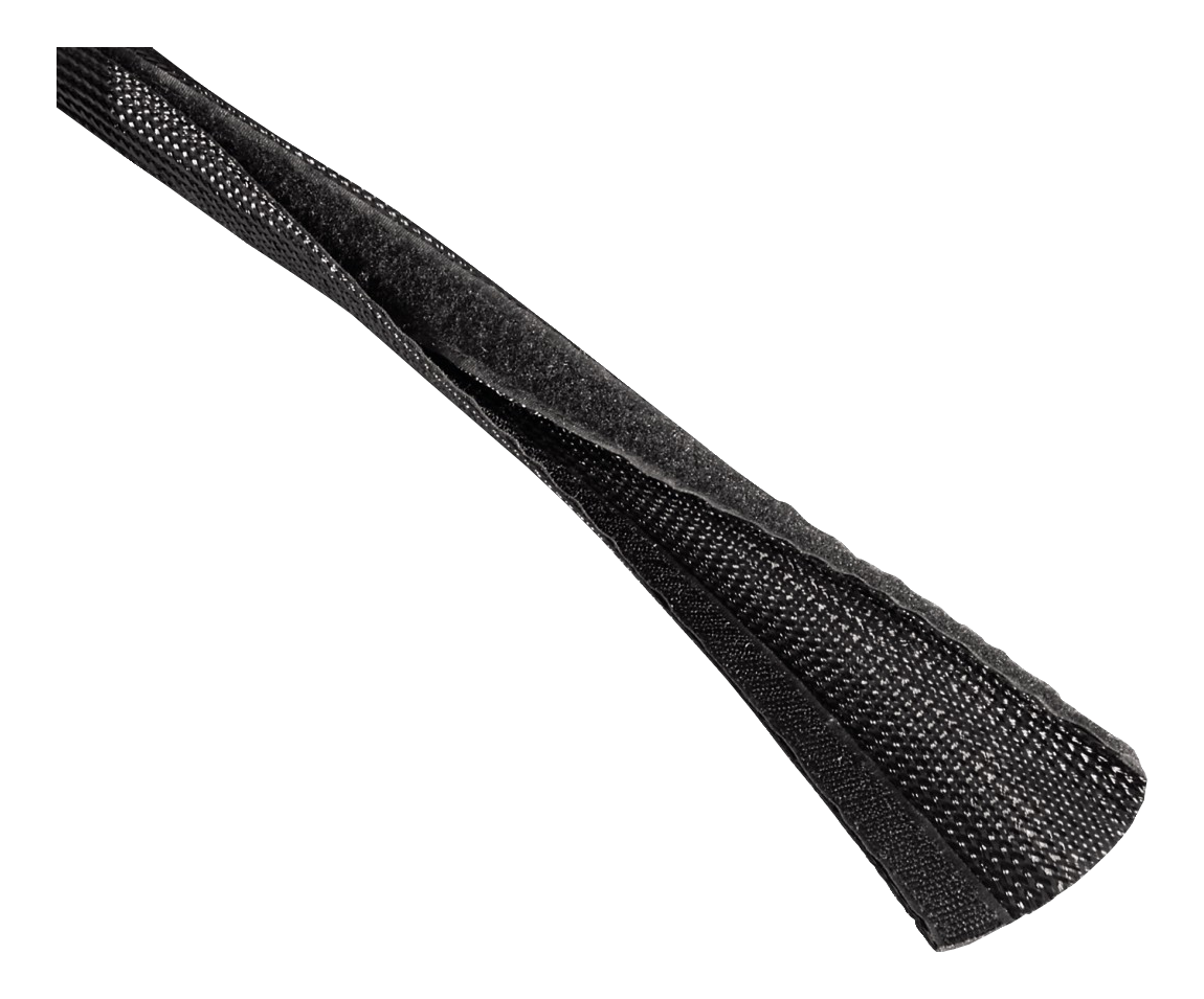 Eine schwarze, flexible Kabelhülle mit Klettverschluss, abgewinkelt auf schwarzem Hintergrund.